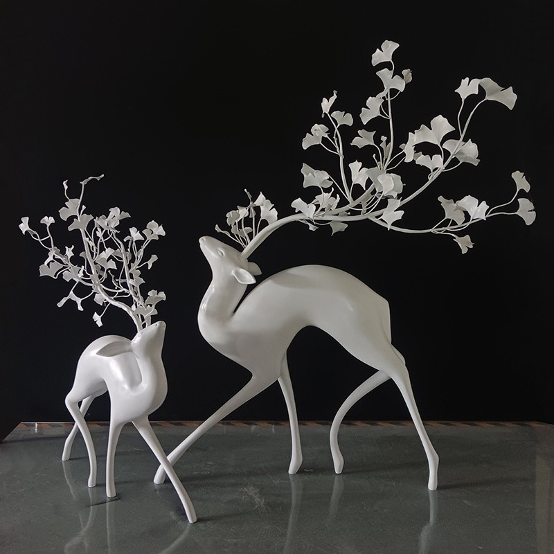 Sculpture de cerf en métal, or - Gardening Tools Sketch avis et prix