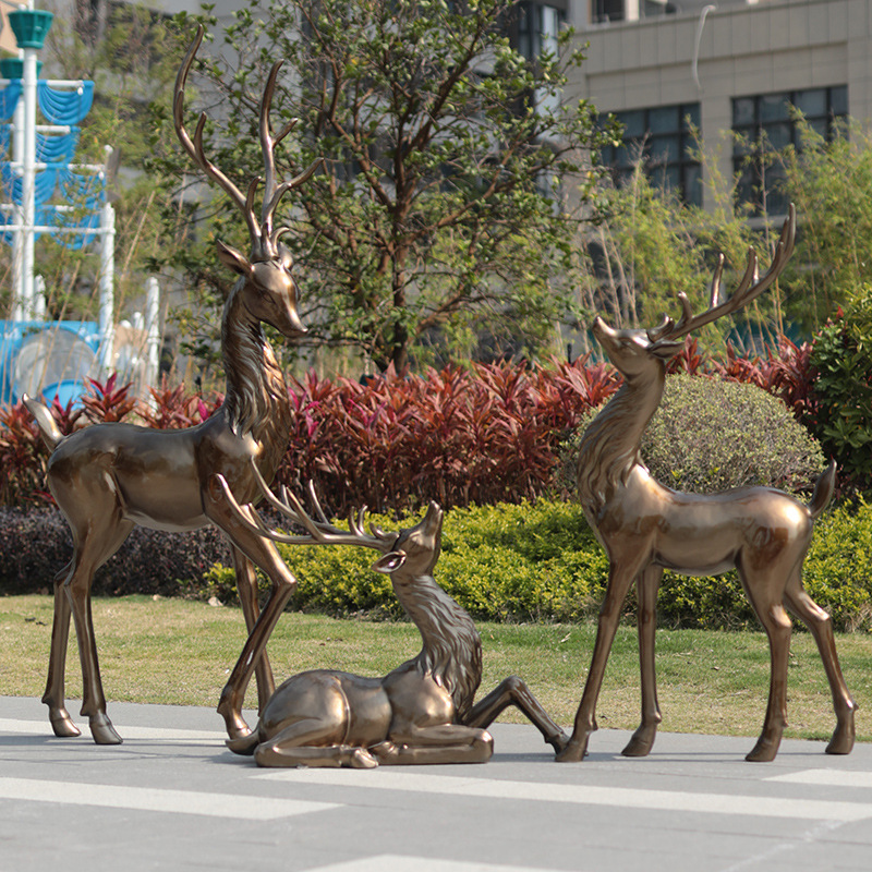Sculpture de cerf sika en cuiv - Gardening Tools Sketch avis et prix