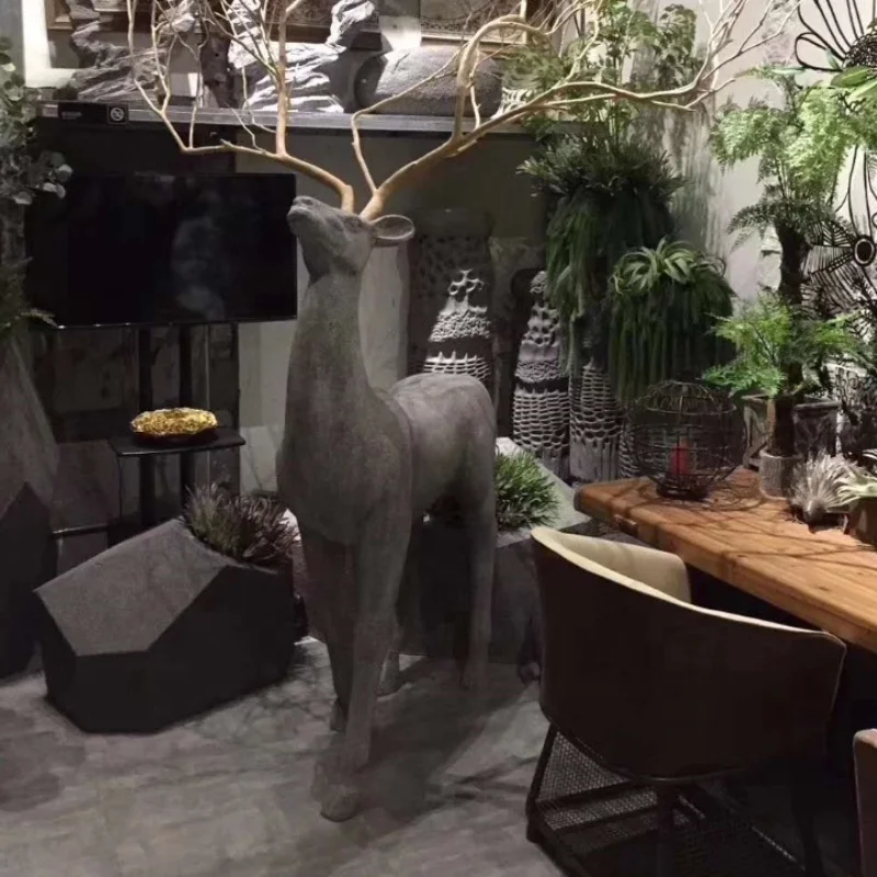Sculpture de cerf en fibre de  - Gardening Tools Sketch avis et prix